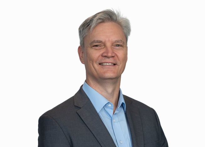 board-headshots-benjamin-perrin-m