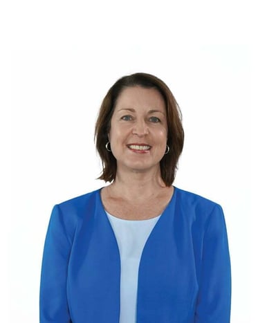 leanne-rutherford-medium-portrait