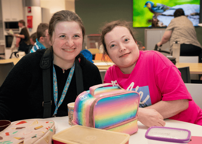 community-support-learning-lifestyle-m