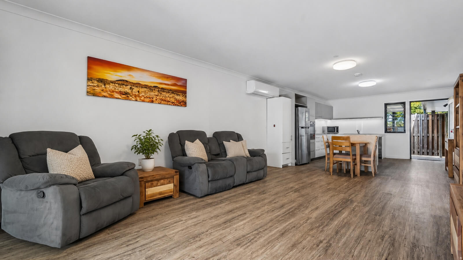 Svensson Heights_DAX40241P_Living_l