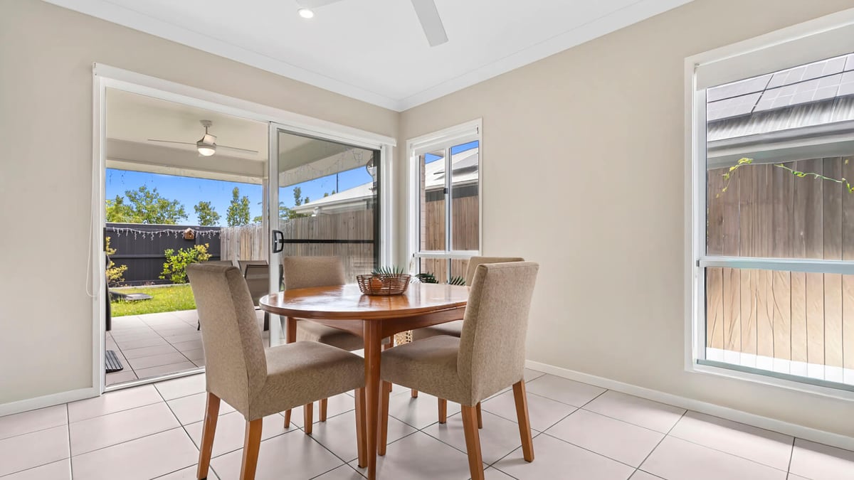 Banya-DAX40516H-l_02