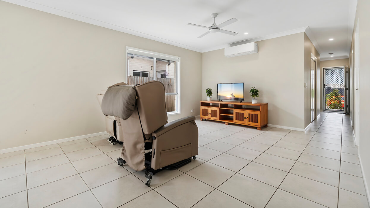 Banya-DAX40517H_1246x701_03