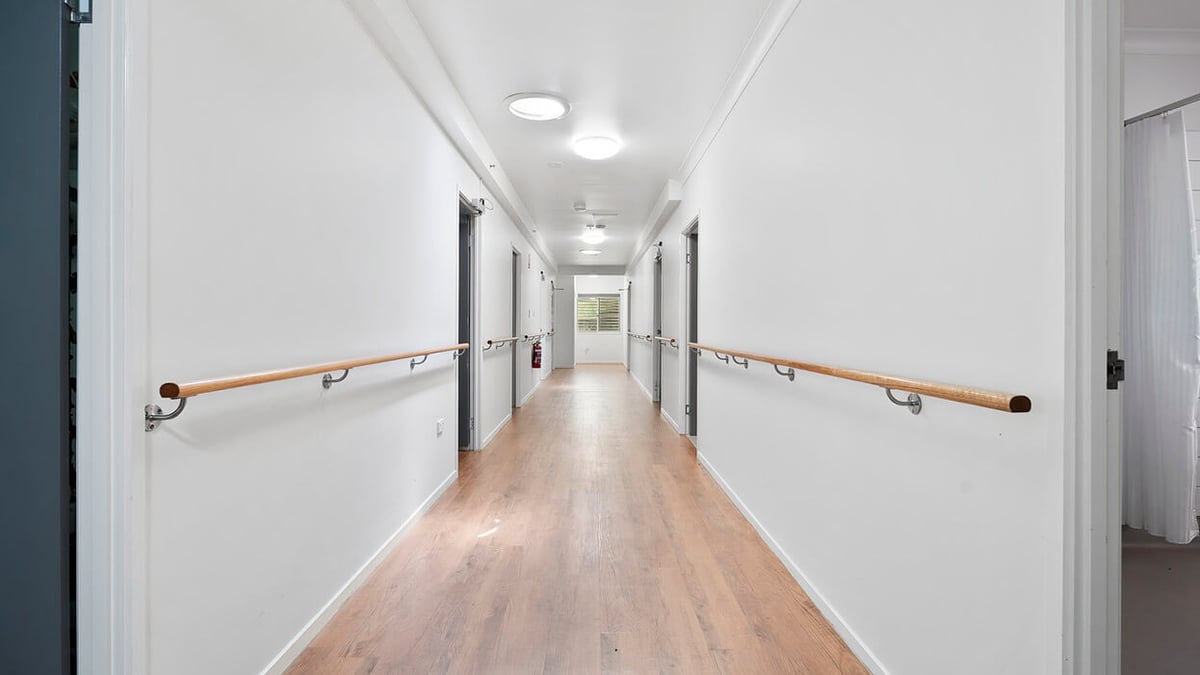 Highworth-DAX40156P-14