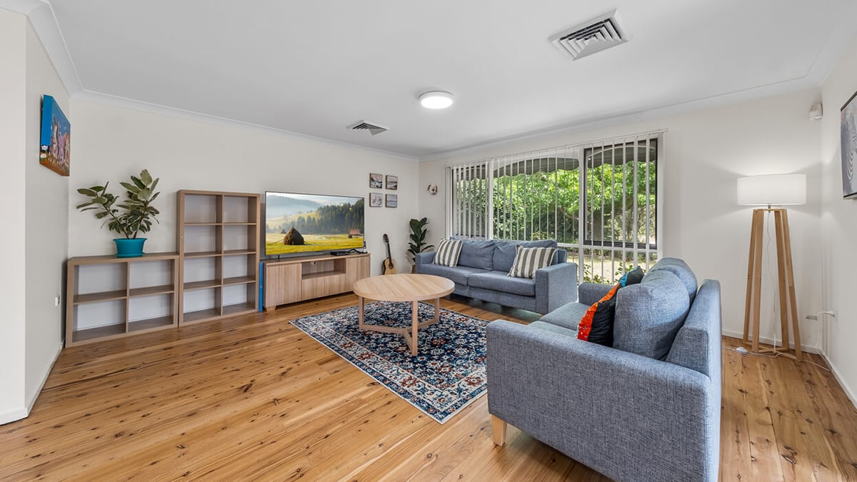 Kings Langley-DAX20014H_1246x701_02