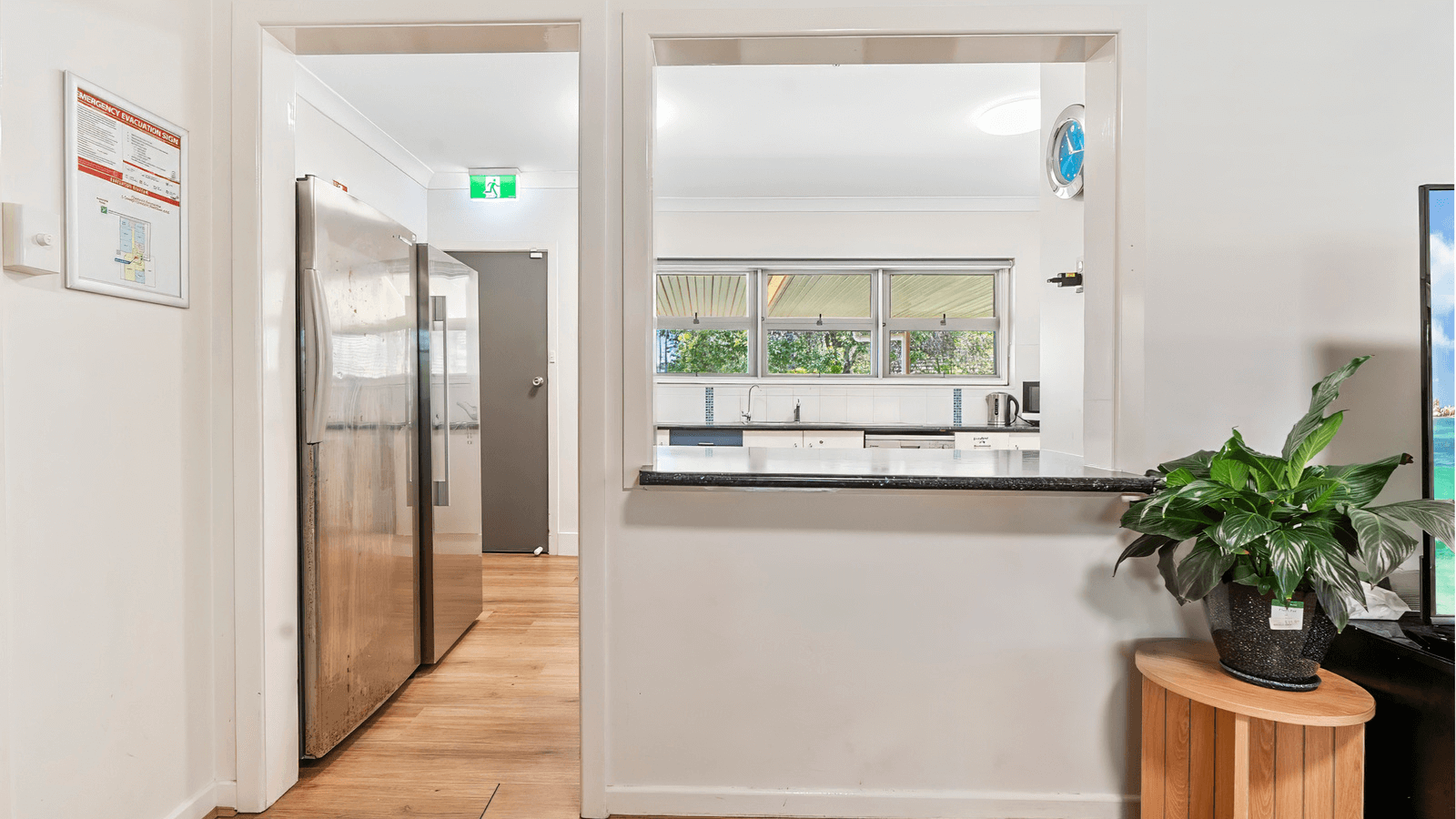 nambour-dax40158p-03-l