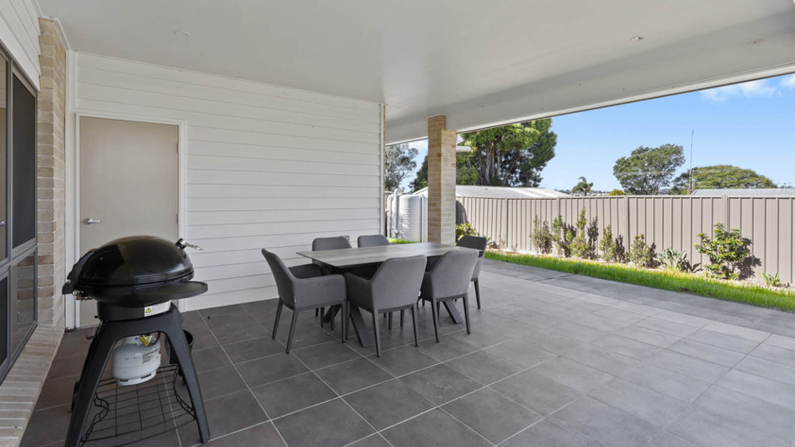 centenary-heights-dax40615P-accommodation-08-l