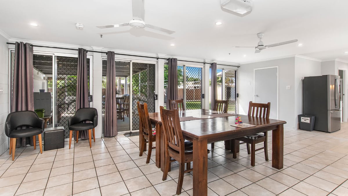 kirwan2-DAX40328P-gallery-accommodation-02-large