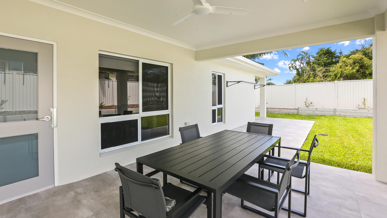 manoora-dax40628P-accommodation-07-l