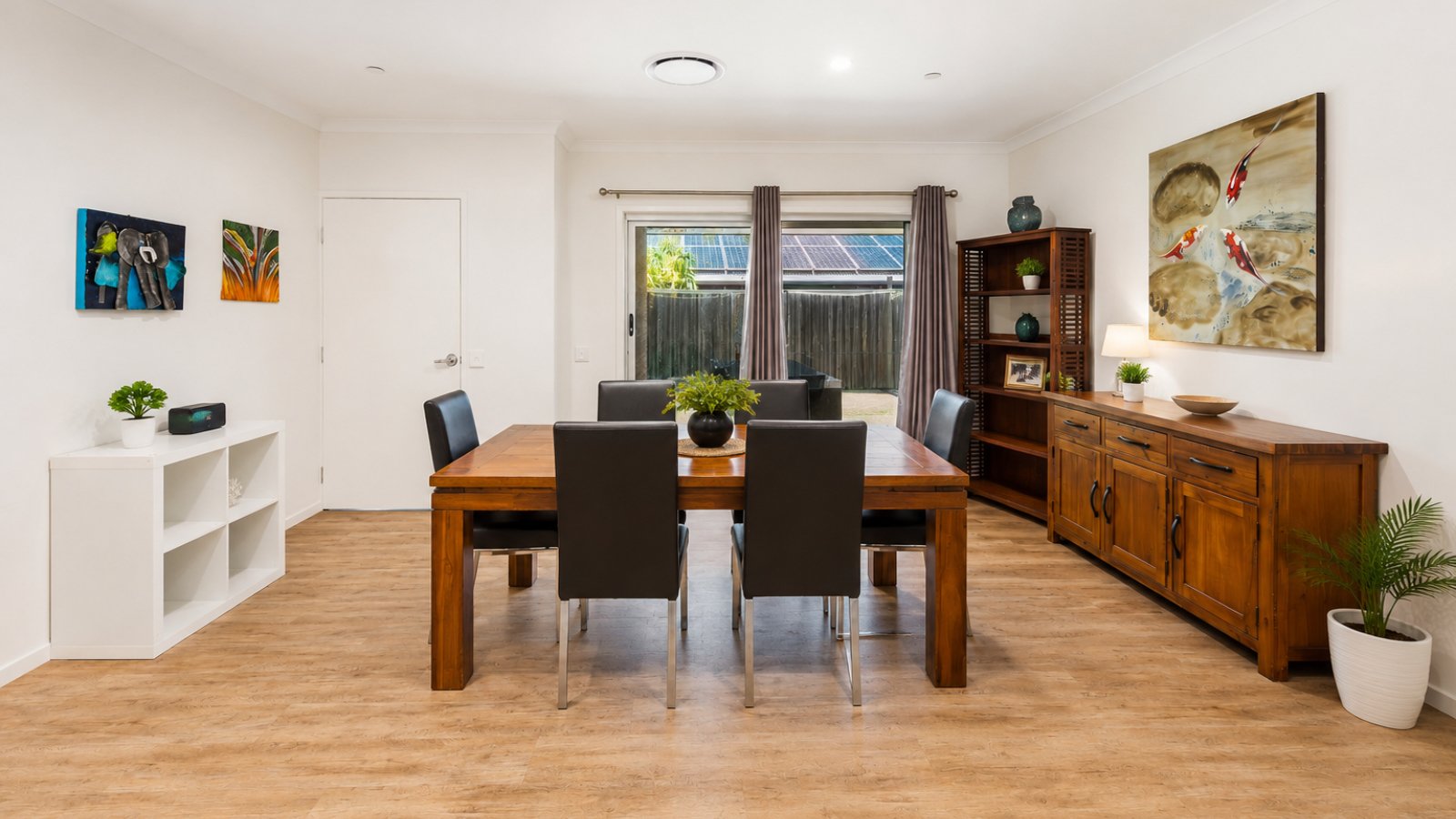 norman-gardens-dax40268P-accommodation-03-l