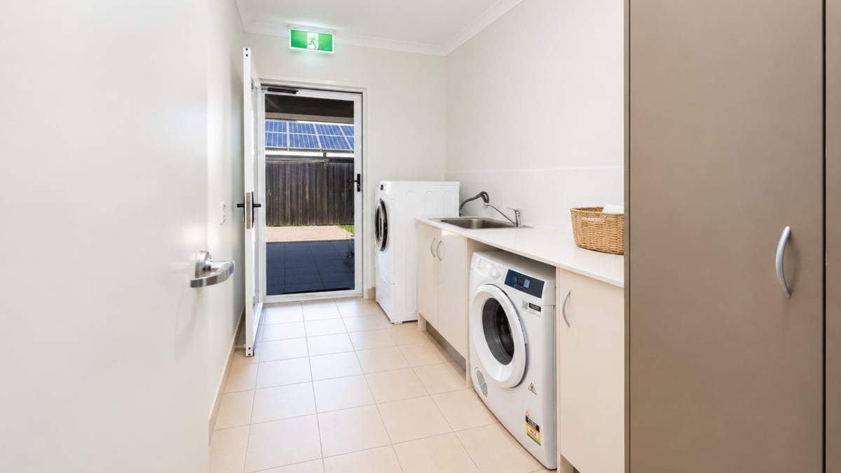 norman-gardens-dax40268P-accommodation-05-l