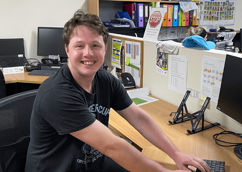 blog-partnership-model-that-works-supported-hosted-employment-m_01