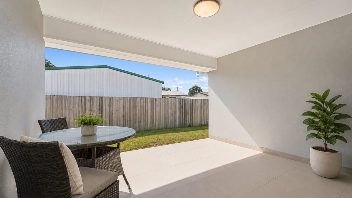 Svensson Heights_DAX40241P_Terrace_l