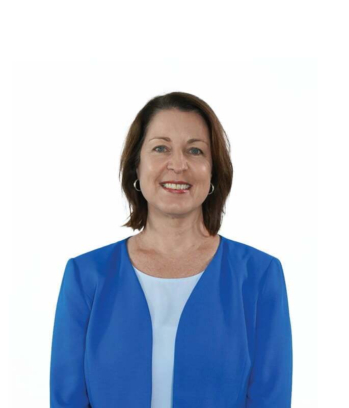 leanne-rutherford-medium-portrait