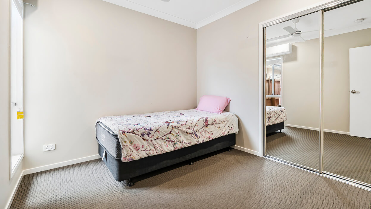 Banya-DAX40517H_1246x701_04