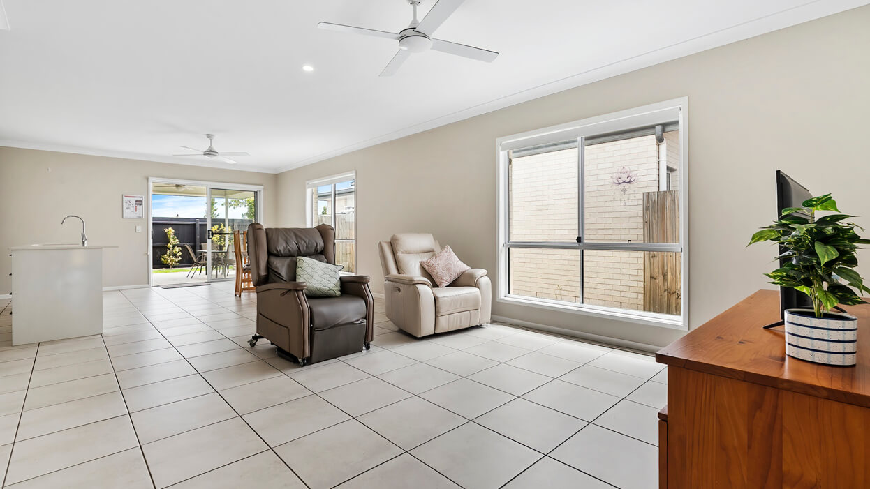 Banya-DAX40517H_1246x701_08