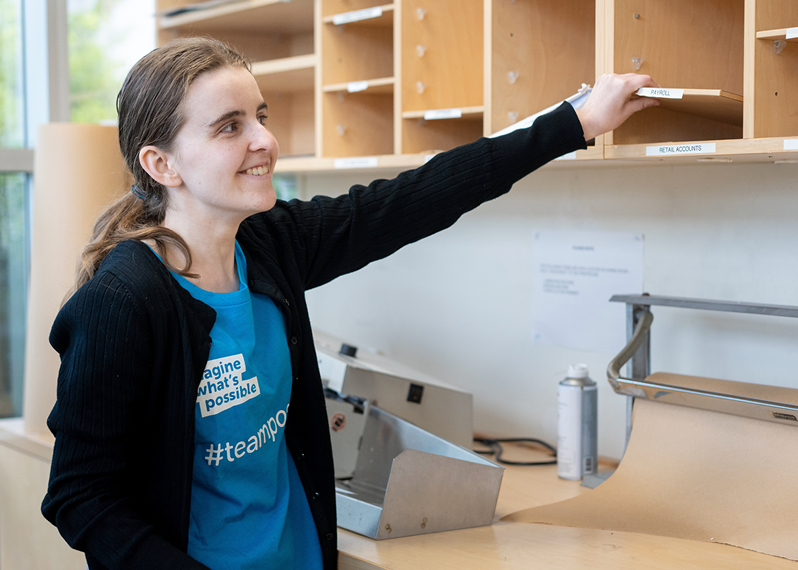 work-hire-inclusively-m_02