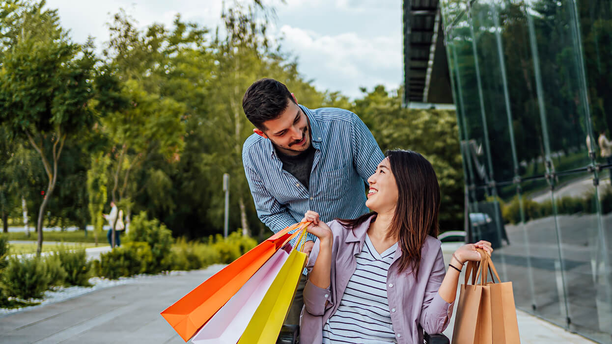 BLOG-holiday-shopping-tips-for-sensory-overload-1246x701